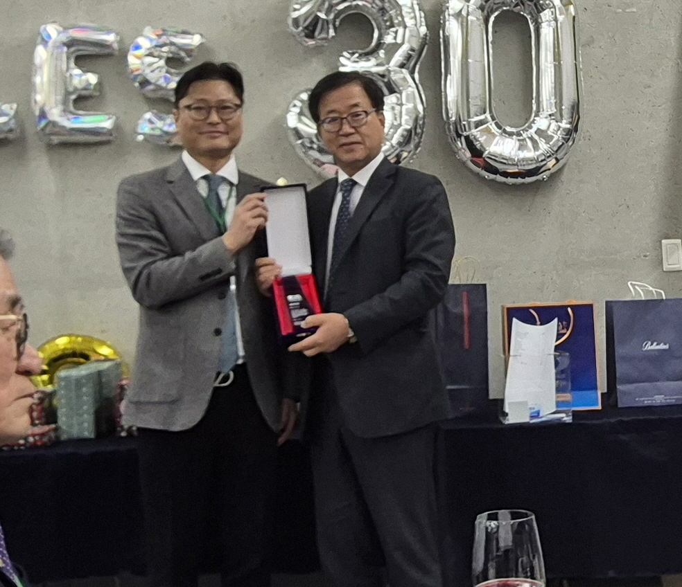 변운섭대표이사 생활환경학회 30주년 공로상 수상